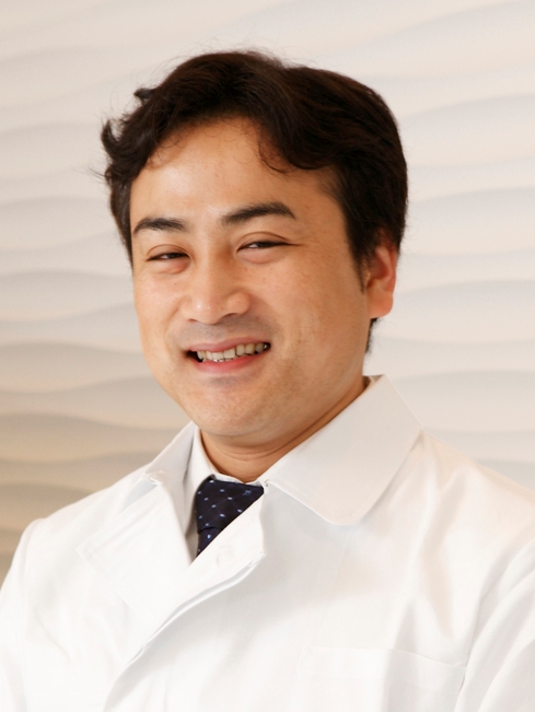 H.Hozumi.jpg